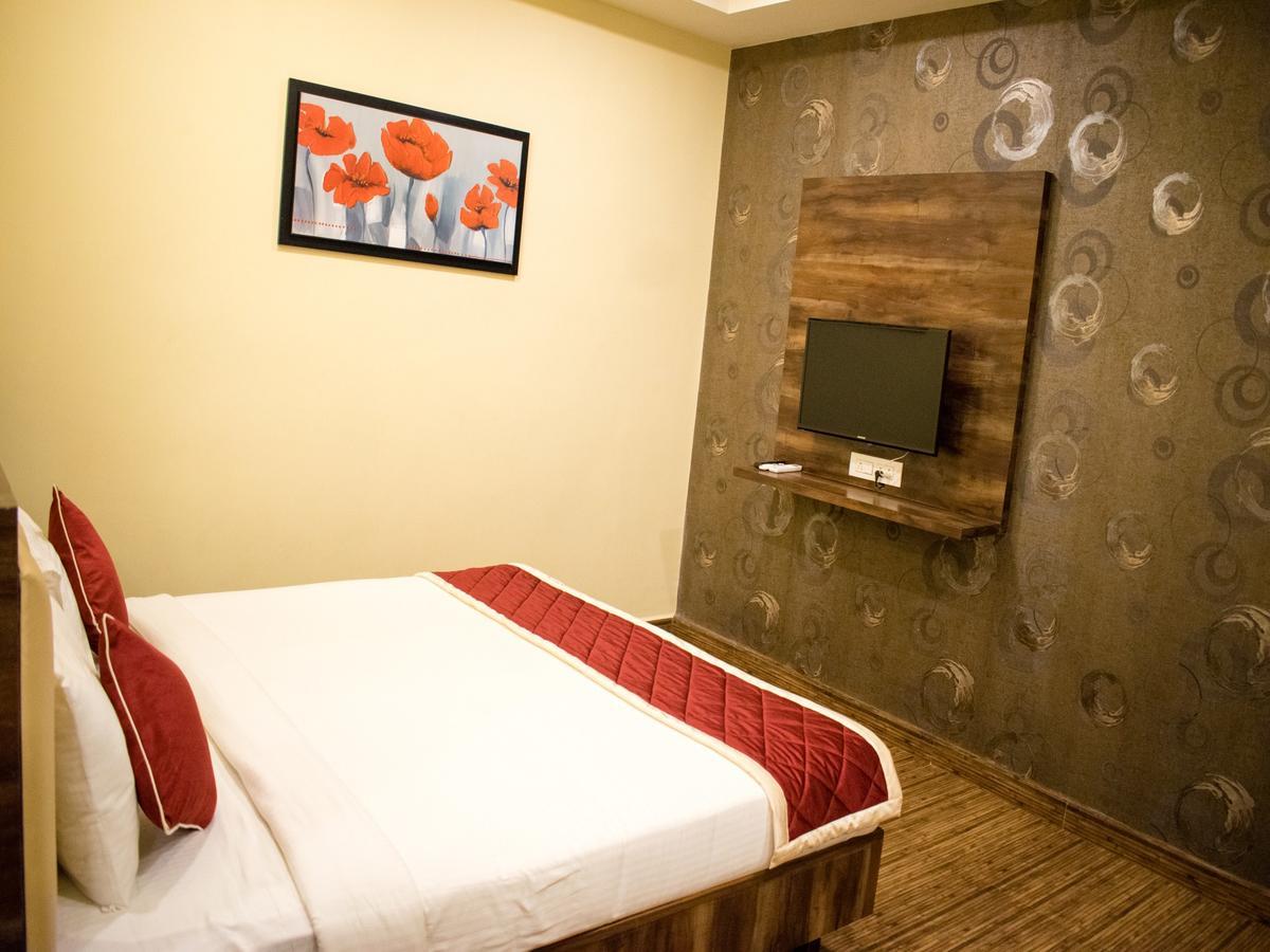 Hotel Mysore Republic Zewnętrze zdjęcie