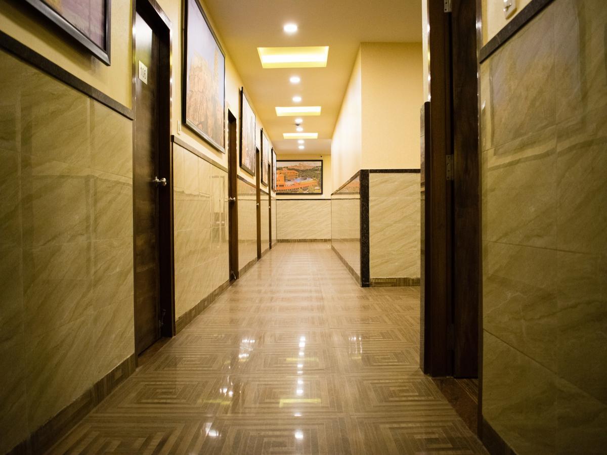 Hotel Mysore Republic Zewnętrze zdjęcie